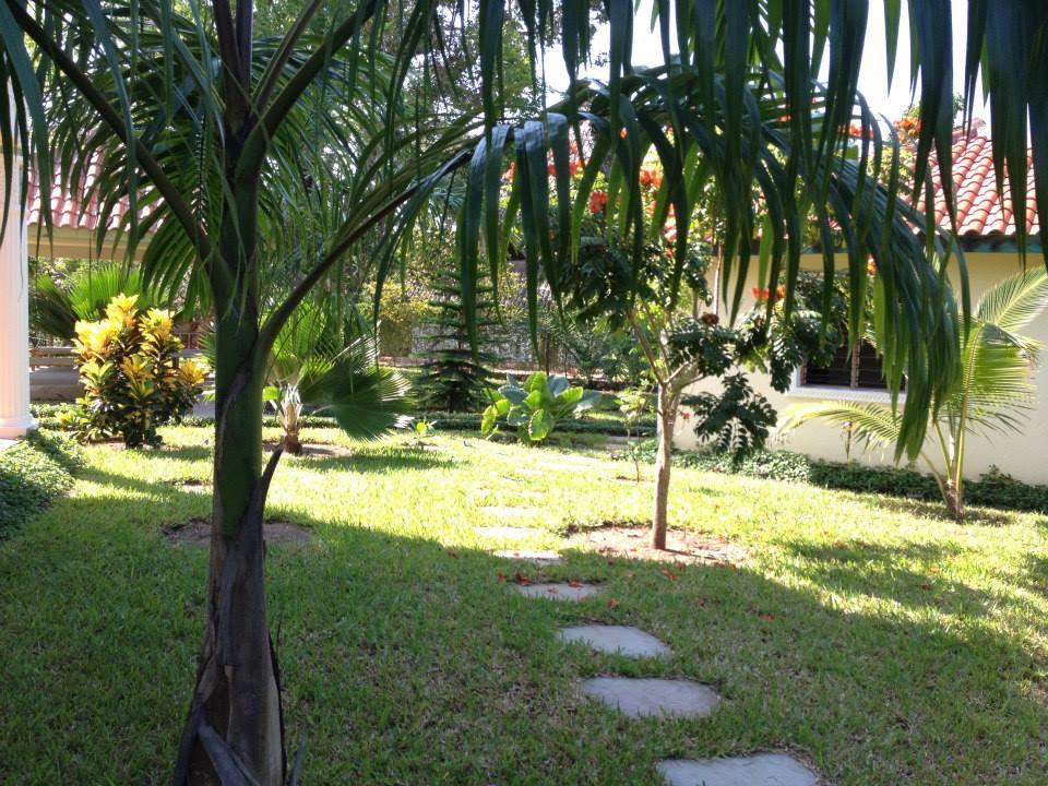 Villa Lamuhouse Diani Beach Exterior photo